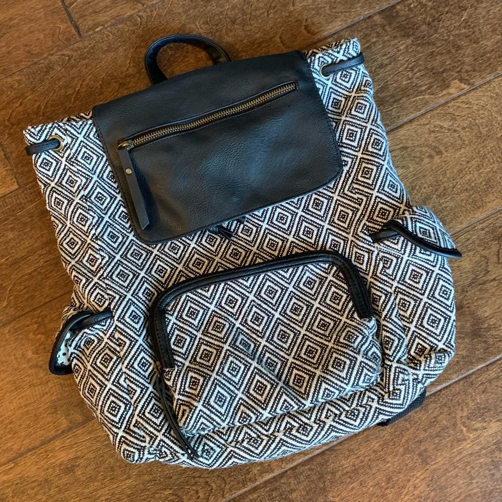 Madden Girl Geometric Design Drawstring Backpack